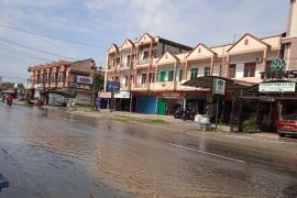 Banjir menggenangi ruas jalan Pekanbaru