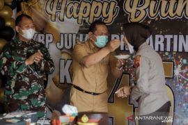 Wali kota bersama Dandim berikan kejutan di ultah Kapolres Padangsidimpuan