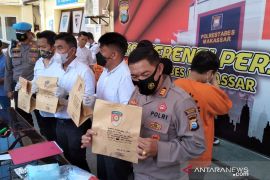 Polrestabes Makassar ungkap kasus pembuangan mayat bayi