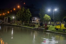 Kafe di Tengah Sawah di Desa Porame Page 1 Small