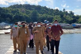 Rektor UMRAH  apresiasi program Kepri Terang