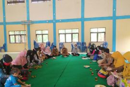 Pokjanal Posyandu Kabupaten bina kader Posyandu Lestari Desa Pemalongan