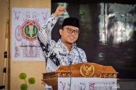 PGRI diminta  jadi garda depan perjuangkan nasib guru di Morowali Utara