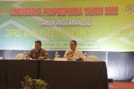 Kadiv Yankumham Kemenkumham Sulsel beri materi pada Lokakarya Propemperda DPRD Sidrap