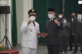 Ridwan Kamil lantik Akhmad Marjuki jadi Wakil Bupati Bekasi