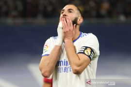 Benzema dinyatakan bersalah dan dijatuhi hukuman percobaan dalam kasus rekaman seks