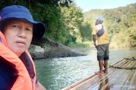 Nikmati arung jeram kawasan geopark seraya belajar vegetasi Meratus