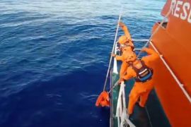 Kapal SPOB Seroja 01 evakuasi dua korban tenggelamnya KM Liberty 1 ke Mataram