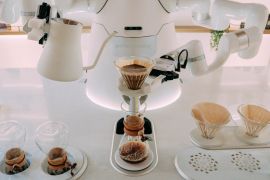 Ini terobosan baru Otten Coffee lewat robot barista