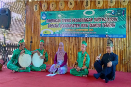 Balai Bahasa Kalsel melakukan revitalisasi sastra lisan