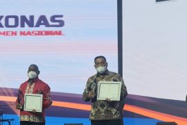 Pemprov Maluku raih penghargaan peduli perlindungan konsumen, tingkatkan kinerja