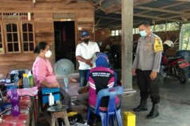 Polres Asahan gelar vaksinasi COVID-19 'door to door' bagi lansia