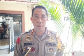 Ton tangkal Polresta Banjarmasin perketat pengamanan SPBU saat antrian kendaraan