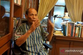 Ekonom Ichsanuddin Noorsy dukung penulisan buku wisata halal Indonesia