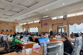 DPRD: Pemprov Kalsel kirim surat ke BPH Migas minta tambahan kuota BBM