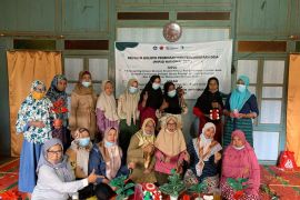 Bertahan saat pandemi, 'SBS' Perempuan Penyengat Olak inovasi produk dan pemasaran digital