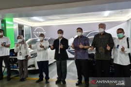 Gandeng Nissan, PLN hadirkan mitra swasta pertama penyediaan SPKLU di Indonesia