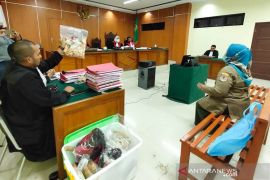 Dua polisi dan saksi ahli bersaksi di sidang pembunuhan gajah