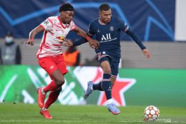 Gol penalti saat-saat terakhir gagalkan kemenangan PSG dari Leipzig