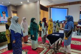 Rasidah Alfedri lantik Bunda PAUD 14 kecamatan dan Pokja
