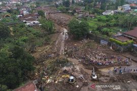 Wilayah dataran tinggi itu pun tak luput dari banjir bandang