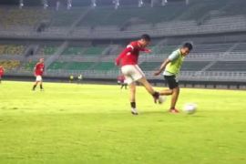 Lawan Eri Cahyadi, Bupati Trenggalek pamer skill di GBT