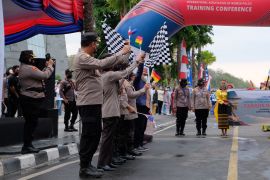 Parade Negara awali kegiatan Konferensi Polwan Sedunia di Labuhan Bajo NTT