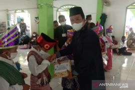 Pemkab Bangka Barat dukung pelestarian budaya khitan massal