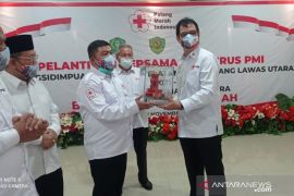 Tohong Pangondian Harahap dilantik jadi Ketua PMI Paluta