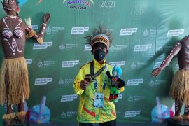 Debu Gerry dan Siti pecahkan rekor nasional di Peparnas Papua