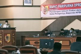 Sejumlah fraksi DPRD Jember soroti kebijakan bupati rekrut ribuan ASN