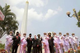 Gubernur Khofifah: Hari Pahlawan momentum bangkit di masa pandemi