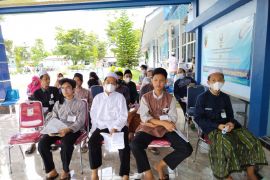 Lanud Sjamsudin Noor vaksinasi santri pondok pesantren Banjarbaru