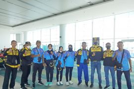 Pelompat jauh Kalsel Setyo pertahanan medali emas Paparnas Papua