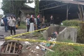 Ditemukan diduga granat, warga Tebing Tinggi heboh