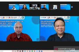 Alumni MBA ITB berbagi pengalaman karir dalam sudut pandang profesional maupun entrepreneurship.
