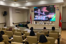 Pemkot Ambon sosialiasi program "Bapak asuh" jaminan sosial, lindungi Naker