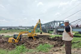 Luapan Kali Lamong di Gresik meluas ke Kecamatan Cerme