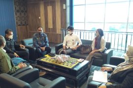 Tim KSP tinjau peningkatan ekonomi UMKM di NTB dampak WSBK Mandalika