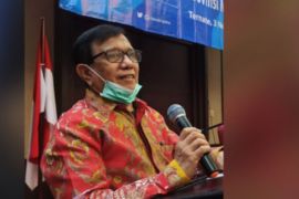 Catatan Hendry Ch Bangun - Membuat Media (Siber)