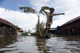 Lagi, BMKG peringatkan potensi rob pesisir utara Jawa pada 18-25 November