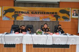 Kantor Bea Cukai ajak masyarakat terlibat Program Gempur Rokok Illegal di Riau