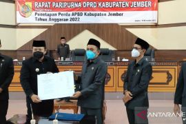 Meski defisit Rp586,48 miliar, penetapan Perda APBD Jember 2022 tercepat ketiga di Jatim