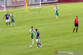 Persib benamkan Persiraja 4-0