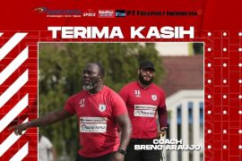 Persipura Jayapura  sepakati putus kontrak pelatih Jacksen Tiago