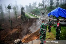 BPBD Garut: Longsor di Darajat tak membahayakan rumah penduduk