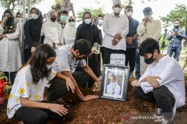 Pemakaman legenda bulu tangkis Verawaty Fajrin