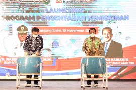 Bukit Asam bantu Pemkab Muaraenim entaskan kemiskinan, sasar semua usia