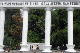 Rencana PPKM level 3 di libur Natal dan Tahun Baru