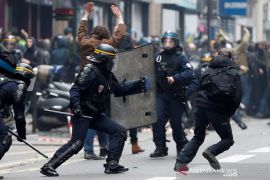 Malam ketiga kerusuhan di Guadeloupe, Prancis kirim pasukan khusus untuk pengamanan